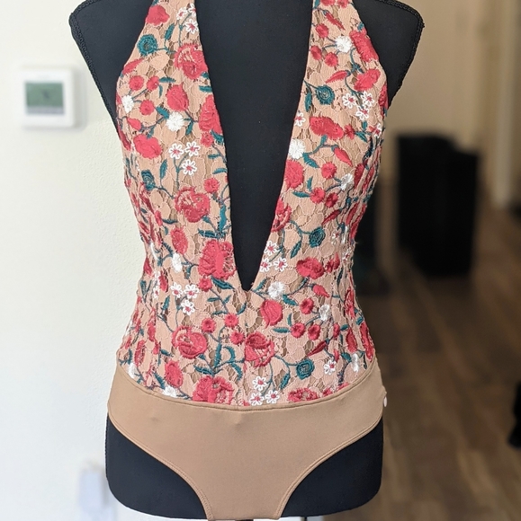 Lovers + Friends Vira Bodysuit - Picture 3 of 6